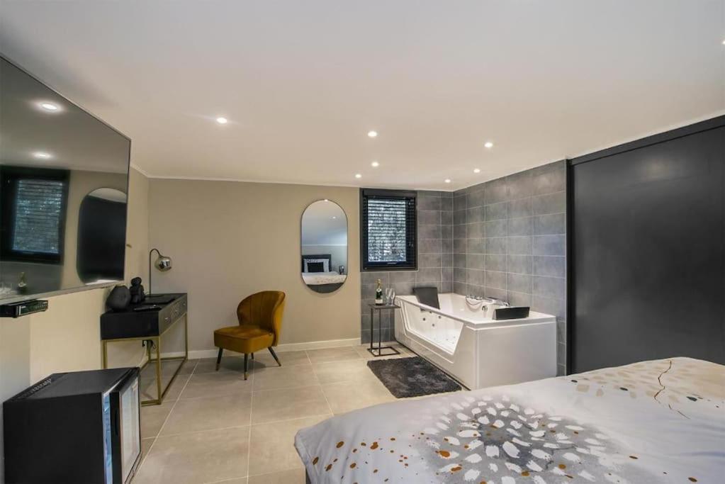 Relaxed Luxe "Boszichthuisje" Met Jacuzzi Bospark Ijsselheide Hattemerbroek Eksteriør bilde